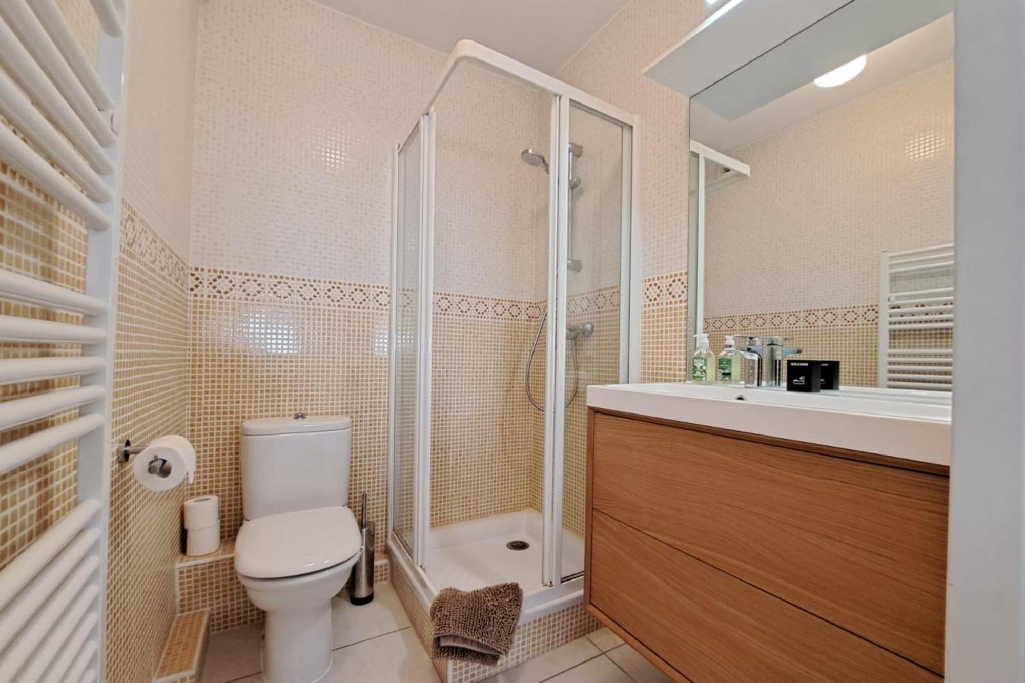 Appartement 3br In With Swimming Pool Terraces Parking & Ac - Benakey *