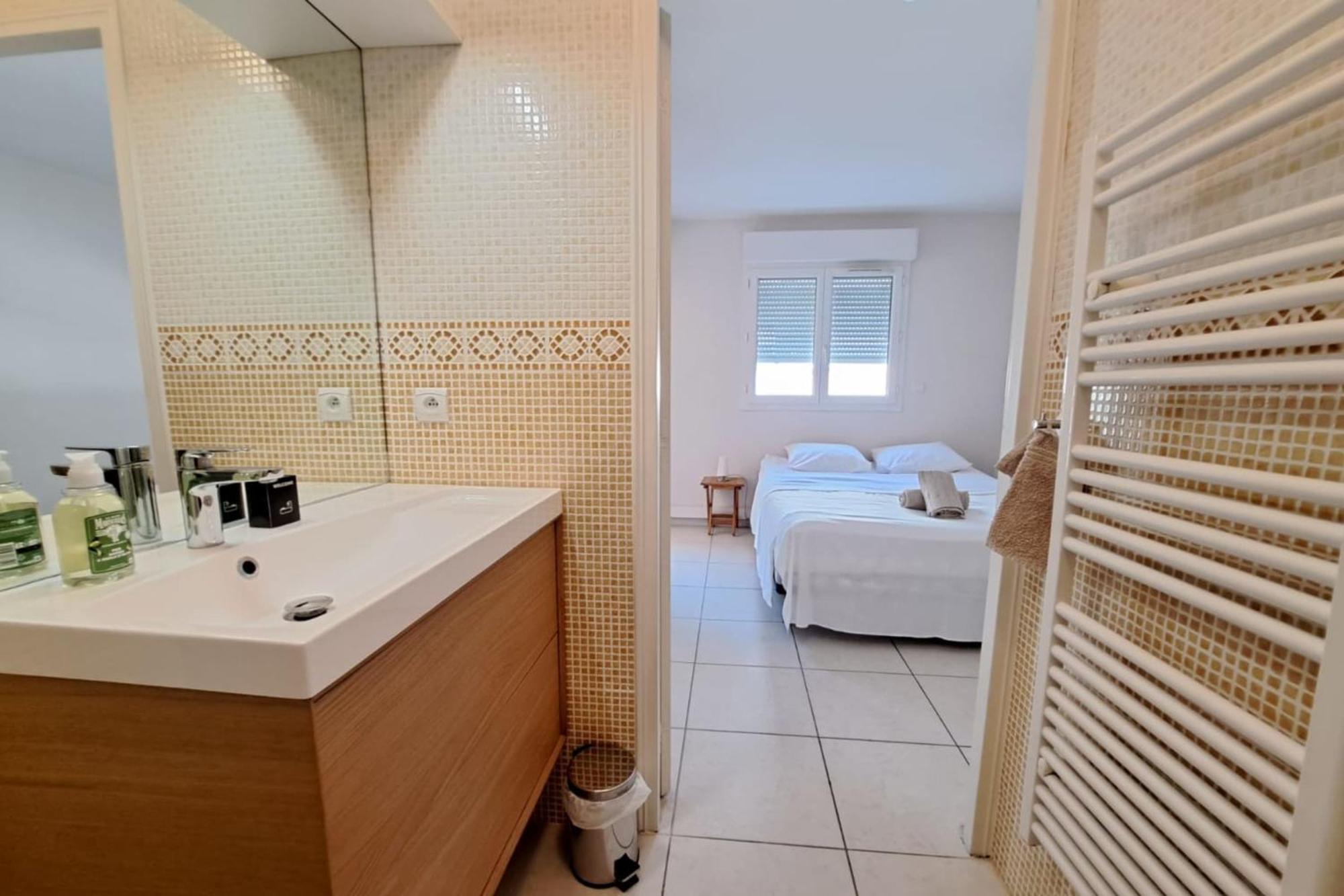 3br In With Swimming Pool Terraces Parking & Ac - Benakey * Cannes