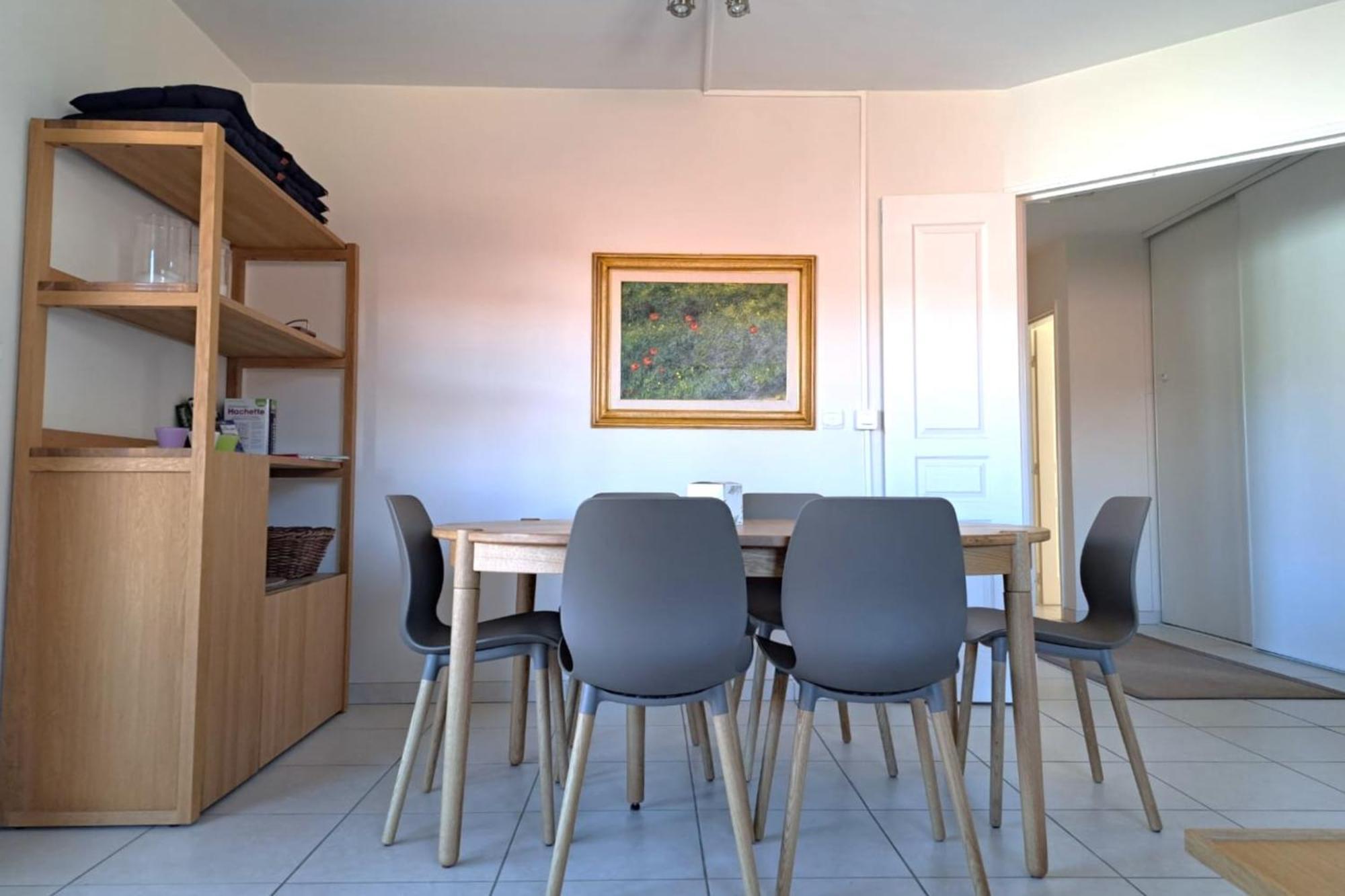 3br In With Swimming Pool Terraces Parking & Ac - Benakey