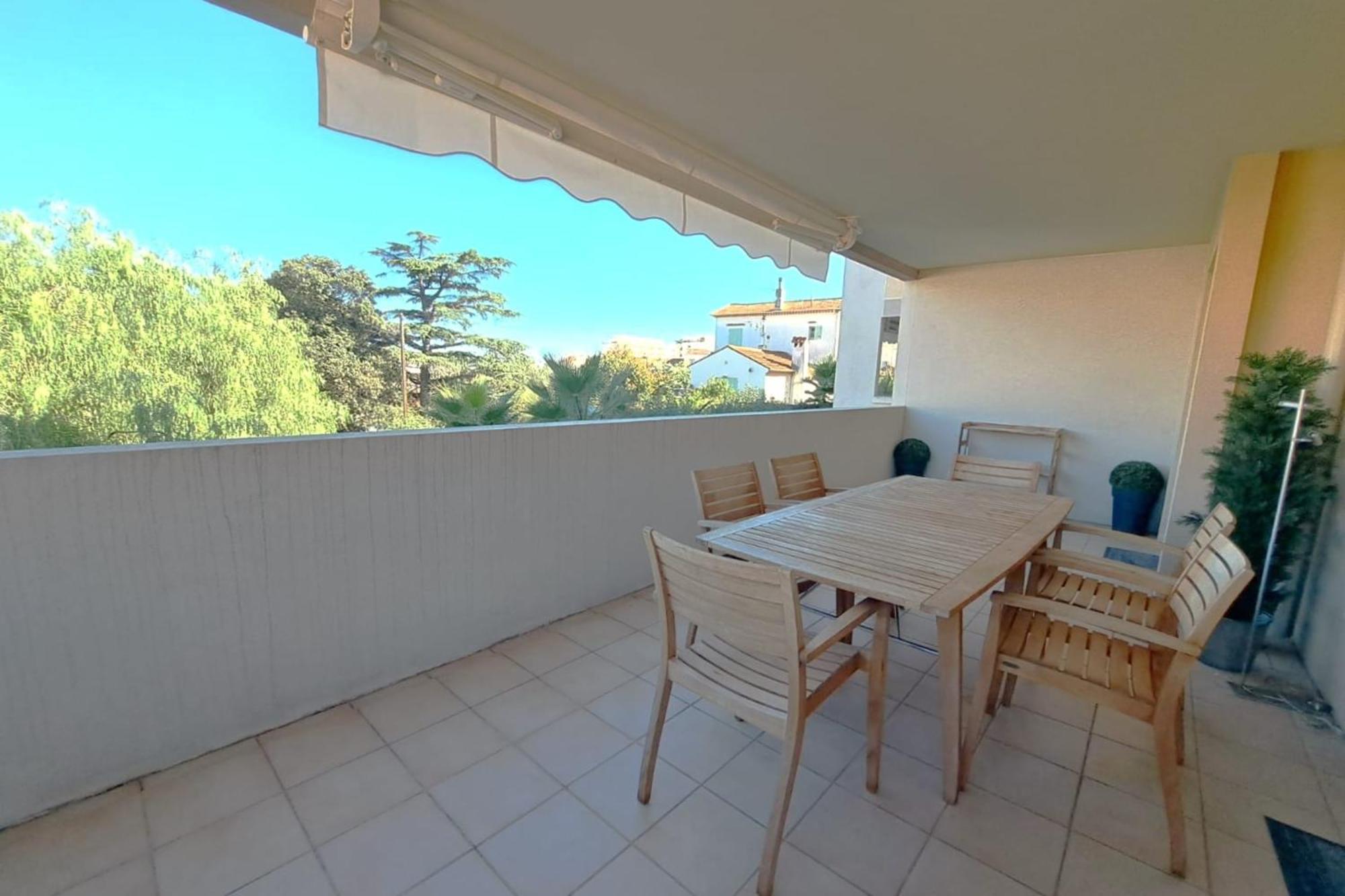Appartement 3br In With Swimming Pool Terraces Parking & Ac - Benakey Cannes